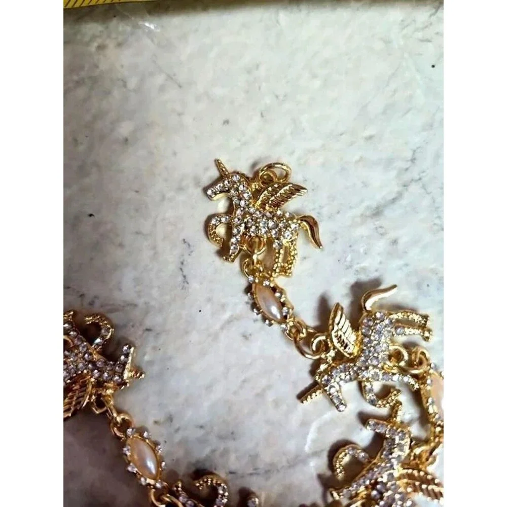 Pegasus  unicorn  5 linked charms, bracelet